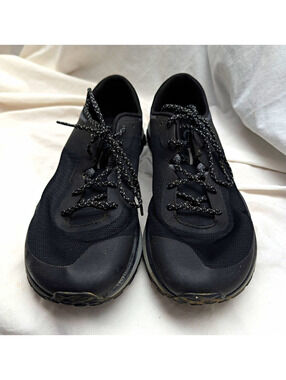 Merrell Men's Hiking Shoes Black Vibram Soles US 11.5 Medium J066359